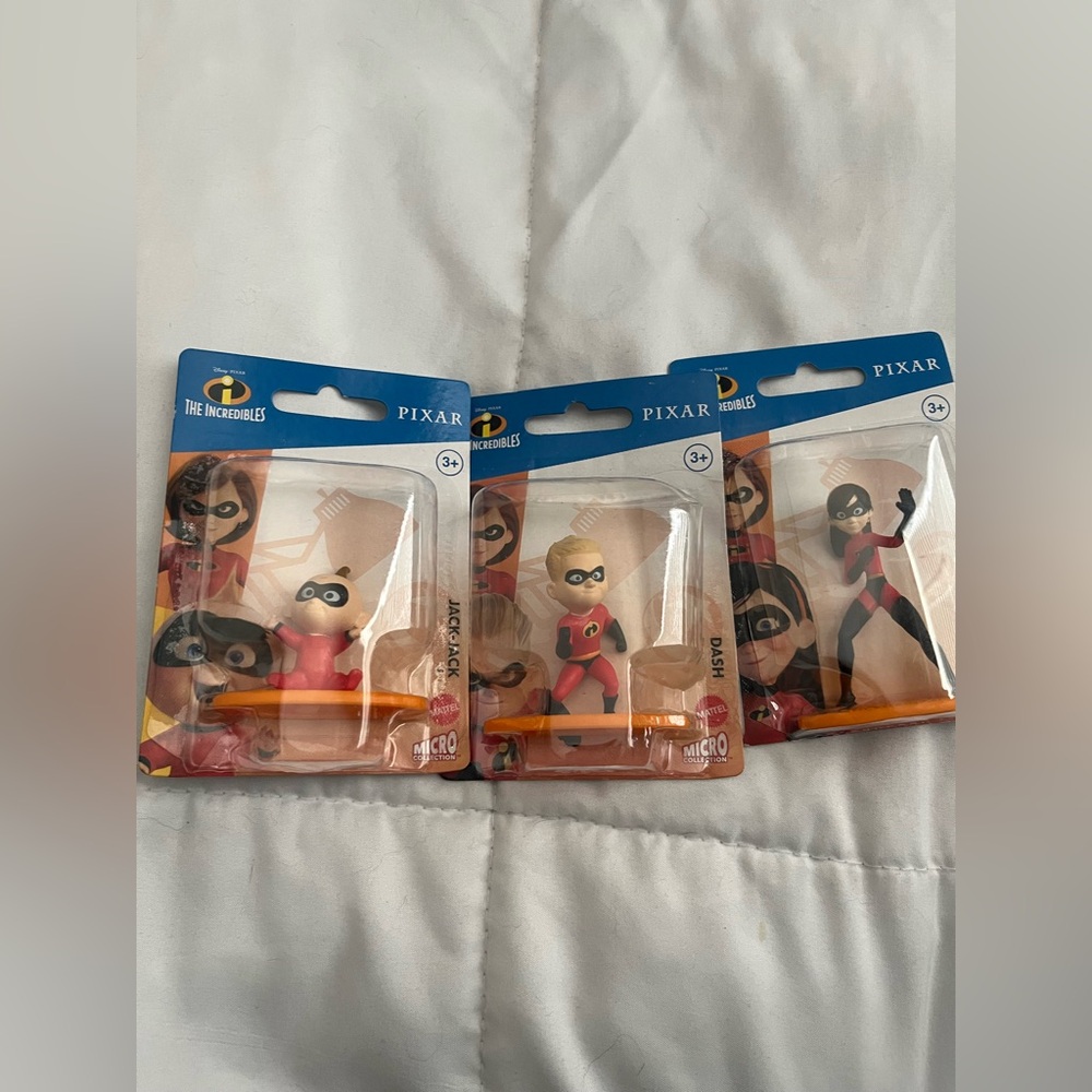 Disney Pixar The Incredibles Action Figures - Red, Black, Orange